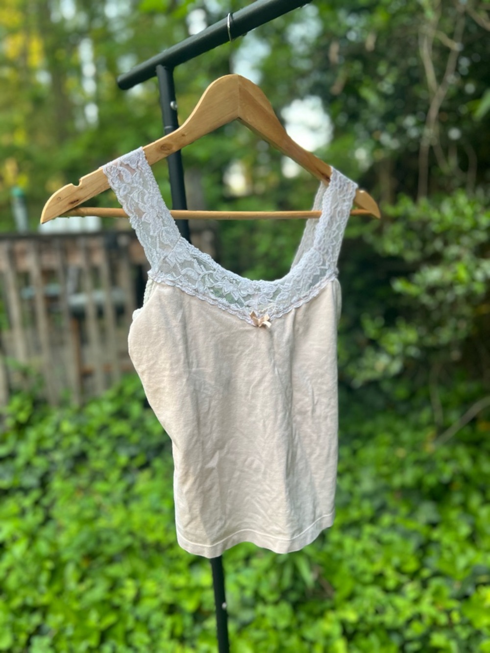 Vtg Basic Tank